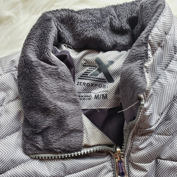 ZeroXposur Women's Lightweight Puffer Coat - Picture 5 of 11